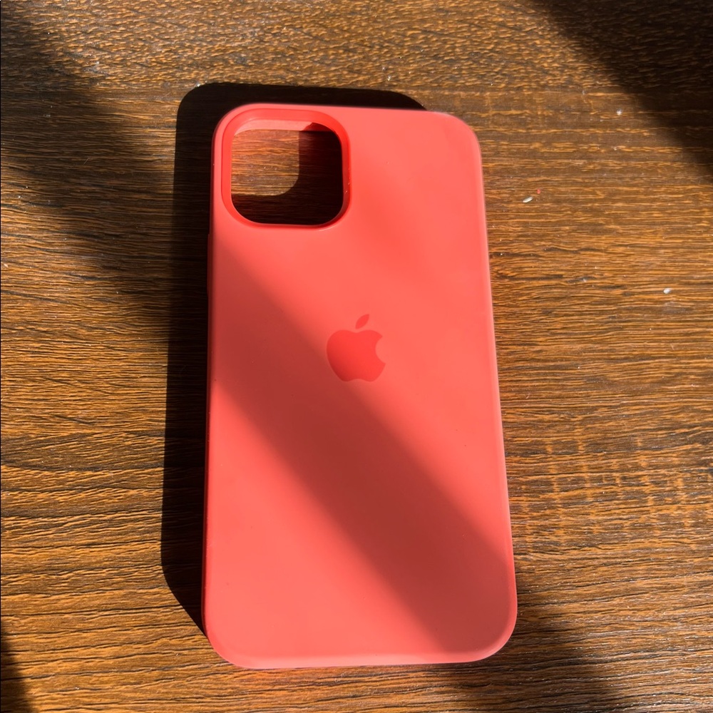 apple iphone 12 silicone case with magsafe
